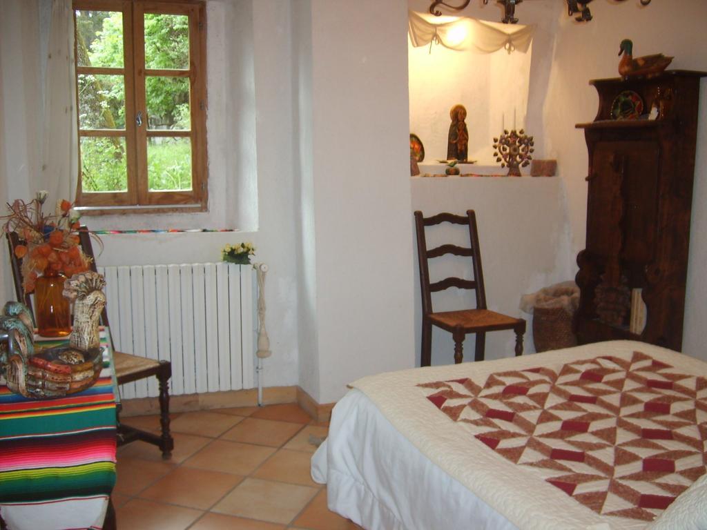 Domaine De Lara Acomodação com café da manhã Barcelonnette Quarto foto