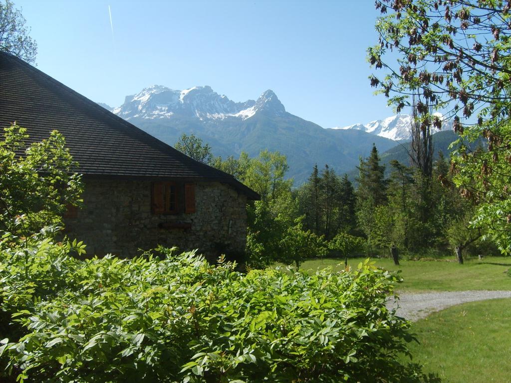 Domaine De Lara Acomodação com café da manhã Barcelonnette Exterior foto