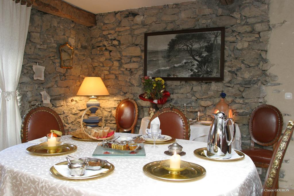 Domaine De Lara Acomodação com café da manhã Barcelonnette Exterior foto