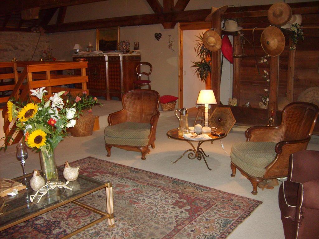 Domaine De Lara Acomodação com café da manhã Barcelonnette Exterior foto